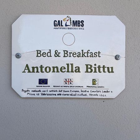 B&B Da Antonella Samugheo Екстер'єр фото