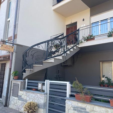 B&B Da Antonella Samugheo Екстер'єр фото